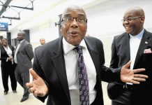 JUST IN: SA Home Affairs Minister Aaron Motsoaledi won’t back down on Zimbabwe Exemption Permit war