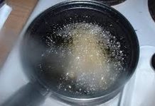 Domestic dispute turns violent as woman pours hot cooking oil on husband