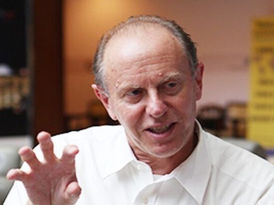 Political tensions mount in Bulawayo as ‘corrupt’ councillors plot evil against Mayor David Coltart