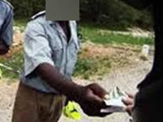 Bribery Backfires: 4 greedy police officers in deep trouble for demanding US$40 from kombi driver