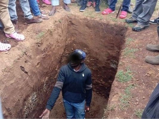 SH0CKING: Man buried with his bicycle, tool box, 2 radio sets, cellphone, clothes and blankets