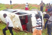 3 passengers die, 7 injured as kombi bursts tyre and overturns