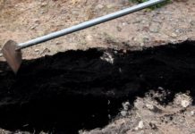 Chaos as man bashes ‘cheating’ wife to death and buries her body in shallow grave