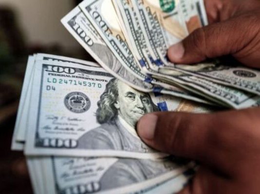 PLEASE HELP: I have US$3,500 – should I pay lobola for my girlfriend or start a tuckshop business?