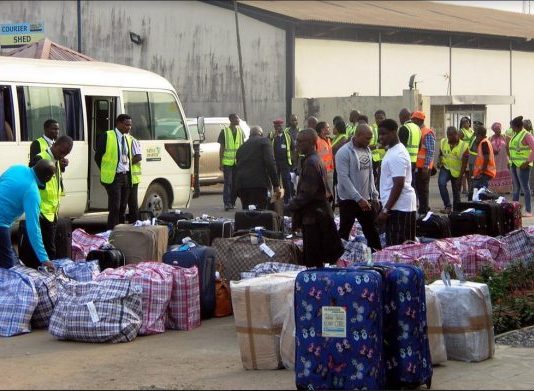 South African government to deport 1 million Zimbabweans… Mnangagwa’s government says ready to welcome Zimbos home