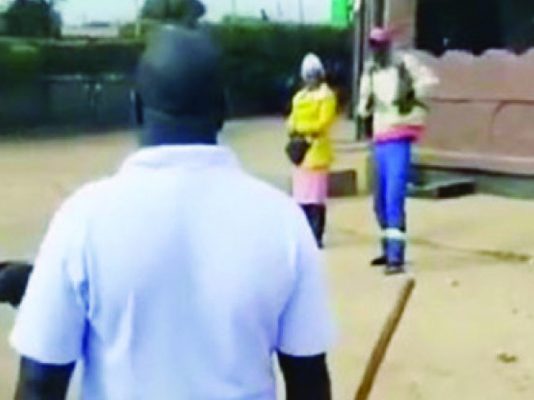 Man caught carrying ‘goblin’ in broad daylight? What happened next will leave you speechless