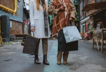 5 Reasons Why Buying Wholesale Used Clothing And Shoes Are Beneficial