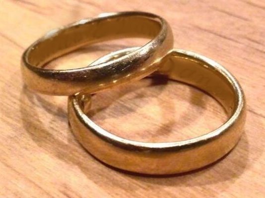 LATEST: Mayor and ngwena’s wedding photo causes stir (SEE PIC)