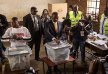 JUST IN: CCC leader Nelson Chamisa pulls a sh0cker after casting his vote in Kuwadzana