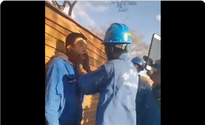 WATCH: Video of angry Zimbabwean workers bashing their Chinese boss goes viral