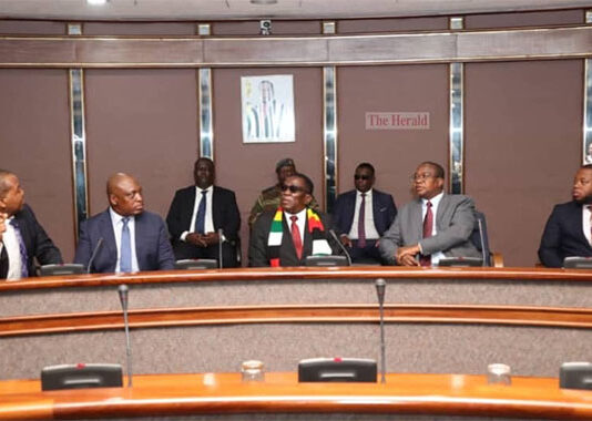 Zimbabweans left stranded as Zimdollar rejection creates currency crisis