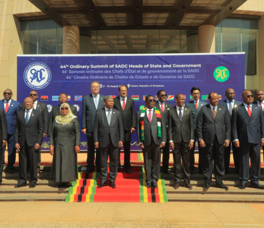 Zimbabwe divides SADC following disputed elections as 3 Presidents boycott summit and Ramaphosa arrives very late