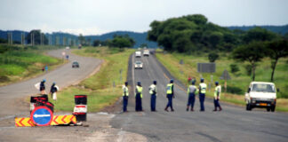 279kg of mbanje at accident scene: Kombi driver and conductor flee on foot after crashing at police roadblock