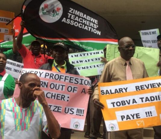 Zim’s education system in chaos: Teachers advised to take sick leave over poor salaries as crucial third term for exams begins