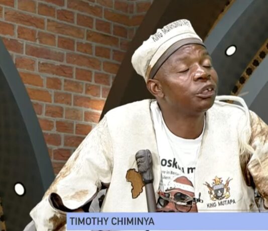 King Munhumutapa who FIRED 3 Chiefs and vowed to dethrone all traditional leaders appointed by President Mnangagwa now in hot soup