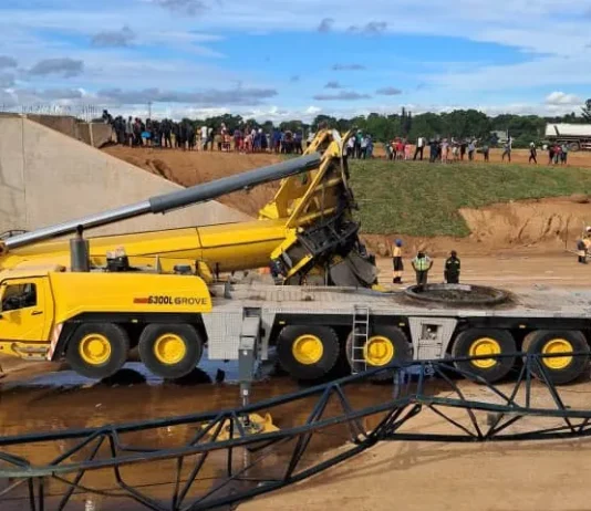 Construction worker crashed to death as 2 cranes collapse at Trabablas Interchange (Mbudzi Roundabout) – SEE PICS