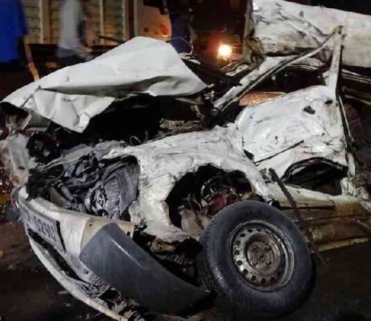 3 people killed on the spot and 4 injured in tyre-burst accident along Harare-Masvingo highway