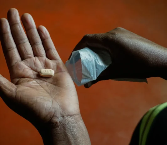 Corrupt Health Workers and Evil Farmers EXPOSED: Chickens in Zimbabwe Now Being Fed With ARVs