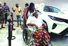 US$50,000 cash plus brand new Toyota Fortuner: Wicknell Chivayo comes to Leonard Dembo’s widow’s rescue, and Aquas for children