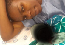 Zimbabwean woman gives birth next to dying husband as deadly South African thugs stab him multiple times to death