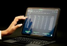 The Evolution of Sports Betting: From Bookies to Mobile Apps