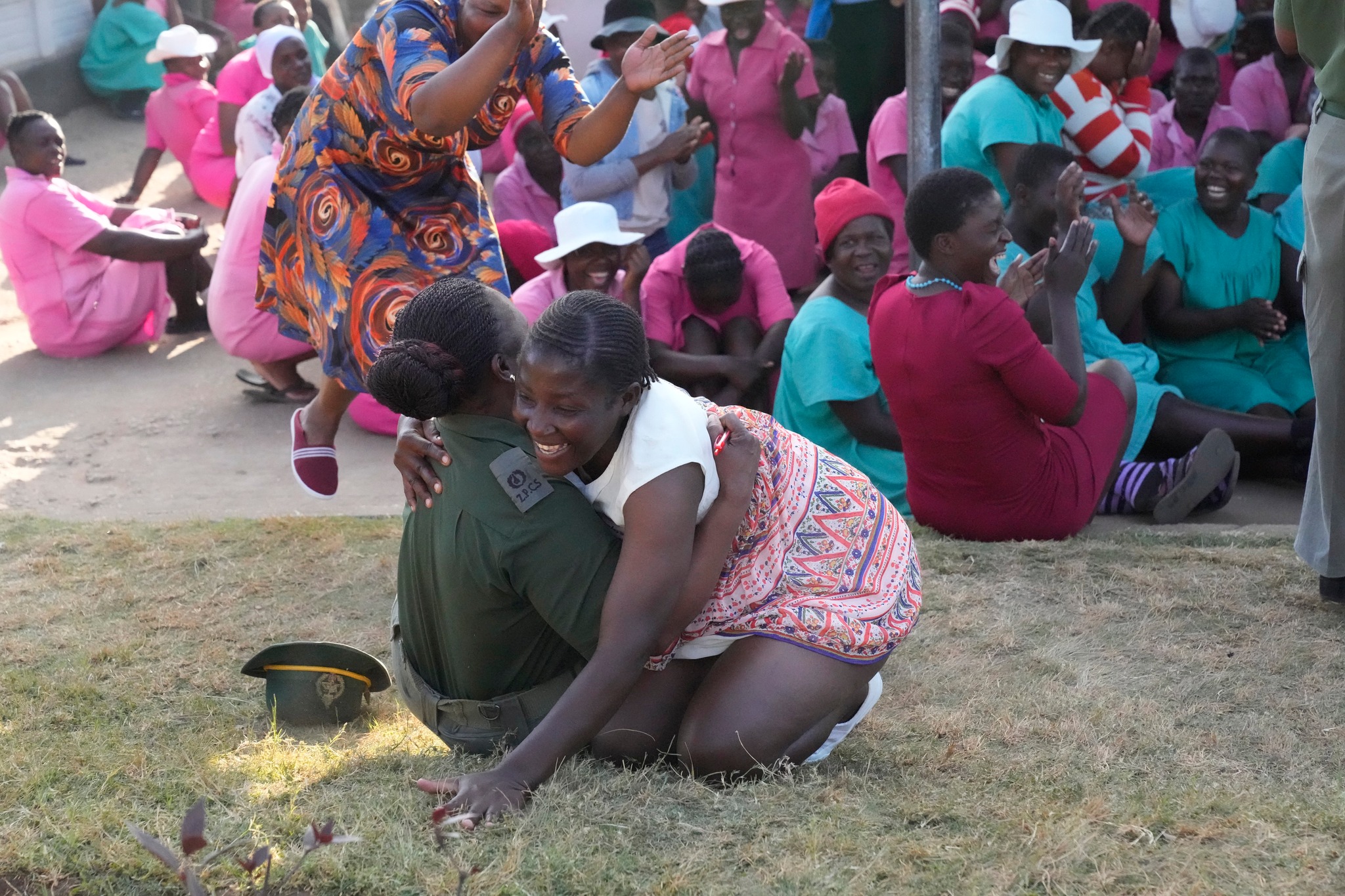 Zimbabwe now allows prisoners to go home and have sex then come back to jail after enjoying lula lula