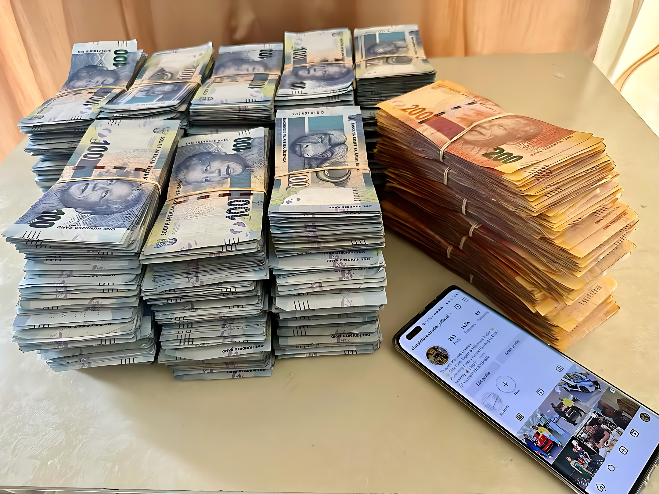 Brutal Cash Heist: South African-Based Man Stabbed 3 Times and Robbed of R900,000 in Matabeleland