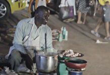 “Hiding Us Like a Dirty Secret”: The Real Reason Why Harare’s Mayor Mafume is Declaring War on Street Cooks