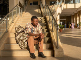 RIGGED RISULTS? Chaos at NAMA Awards: President Mnangagwa’s favourite Comic Elder walks empty-handed, Jah Prayzah ‘Robbed’