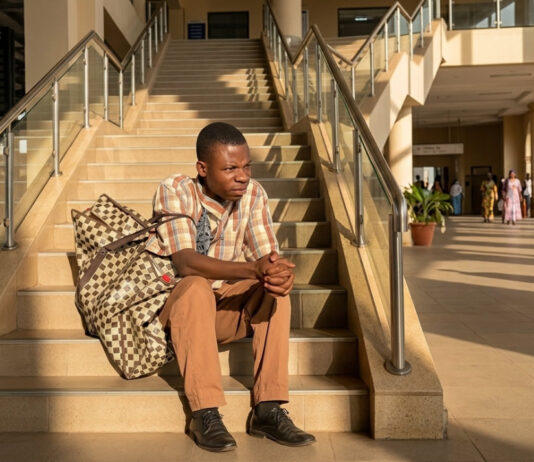 RIGGED RISULTS? Chaos at NAMA Awards: President Mnangagwa’s favourite Comic Elder walks empty-handed, Jah Prayzah ‘Robbed’