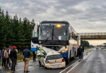 5 Zimbabweans killed and 60 others injured in another cross-border bus accident in South Africa