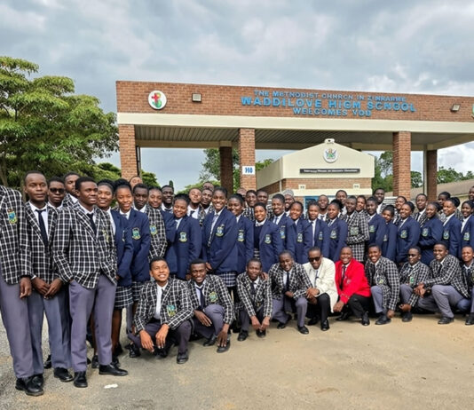 Best School In Zimbabwe, Honoured by Government for high pass rates: Waddilove High School Sweeps National Awards