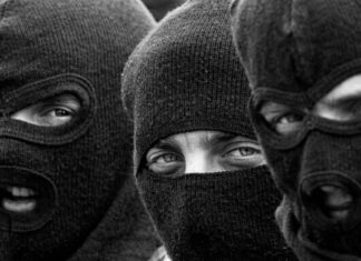 IT WAS AN INSIDE JOB: 14 armed robbers arrested after US$174,000 heist (SEE NAMES)