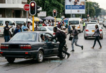 WARNING TO DRIVERS: Smash-and-Grab robbers siege Harare traffic lights… it’s now out of police’s control
