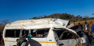 Another kombi accident kills 9 people after plunging into dam… ZRP officer impounds kombi, kills 7 in head-on accident