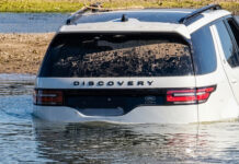Thieves abandon R1.3 million Land Rover Discovery in Limpopo River as Zimra seizes tonnes of smuggled loot
