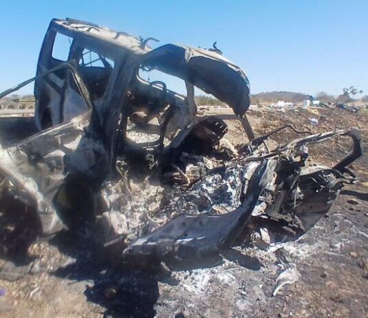 Chivhu accident: 3 burnt beyond recognition, wife & her 3 children among 27 dead, 7 battling for life, kombi had 33 passengers (VIDEO)