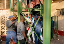 ZimDancehall lovers Hulungende and Malloti dragged from stage and arrested at Doek and Slay (WATCH VIDEO)