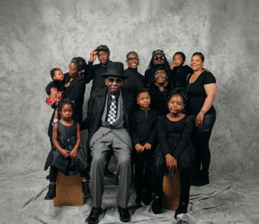 Nasty Family Fight: Chimurenga Legend Thomas Mapfumo Unleashes Legal War on Nephew as Chivayo Offers US$1 Million
