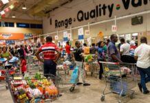 Good news for all employees in retail and wholesale sector: No more salaries below US$330 per month!