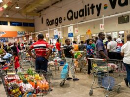 Good news for all employees in retail and wholesale sector: No more salaries below US$330 per month!