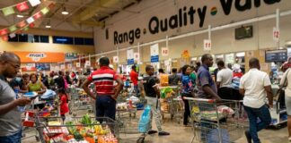 Good news for all employees in retail and wholesale sector: No more salaries below US$330 per month!