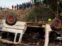 Driver’s deadly blunder: 4 people die in kombi and Nissan AD Van accident
