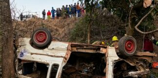 Driver’s deadly blunder: 4 people die in kombi and Nissan AD Van accident
