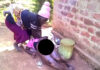 Drama as angry mother-in-law strips mukwasha’s small house naked and exposes her stonyie… Video goes viral