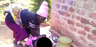 Drama as angry mother-in-law strips mukwasha’s small house naked and exposes her stonyie… Video goes viral