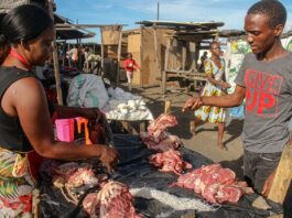 US$2 per kg of beef: Police issue strong warning as extremely cheap meat floods the market