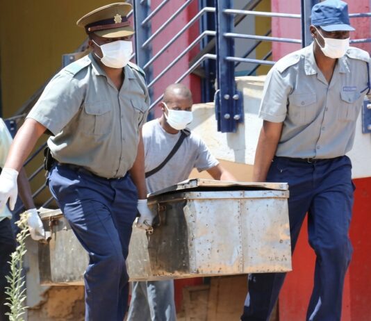 Wife found with multiple injuries at 5am as hubby lies unconscious: Another marriage ends in murder and attempted suicide